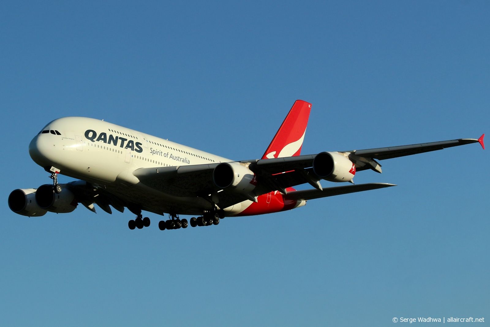 VH-OQE (027) 2009 Airbus A380-842