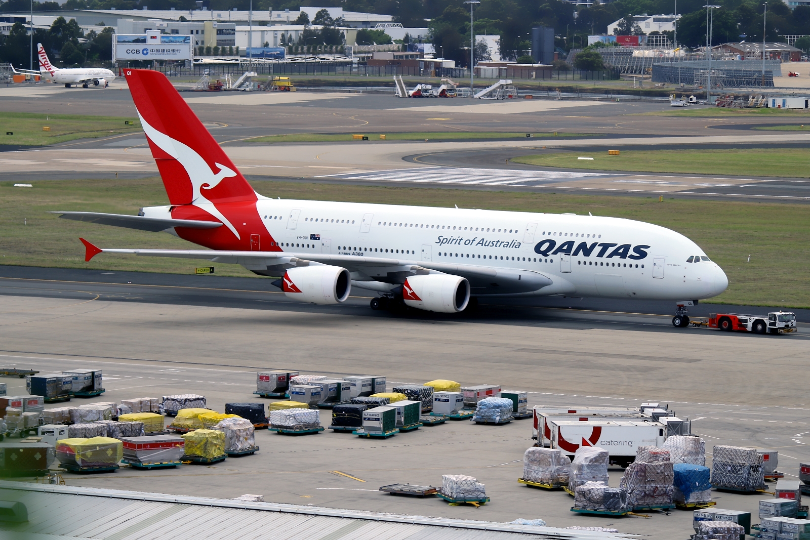 VH-OQI (055) 2010 Airbus A380-842