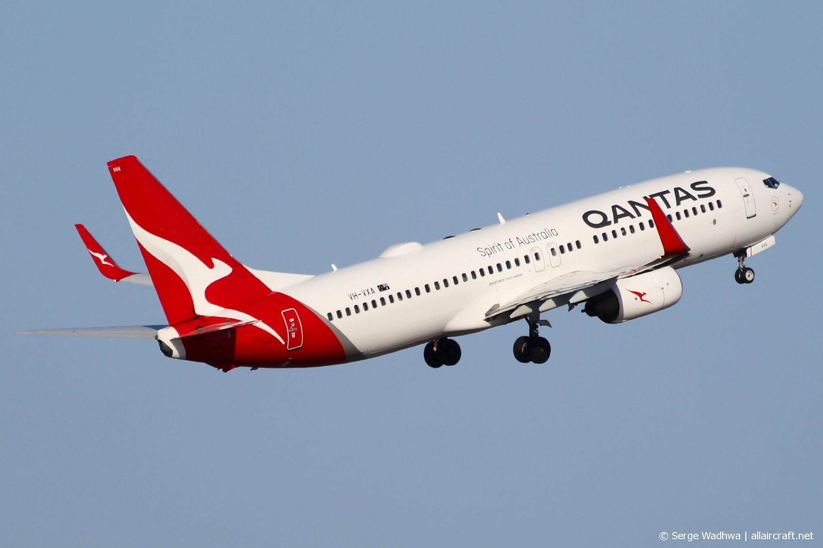 VH-VXA · Boeing 737-838(WL) · (SYD / YSSY)