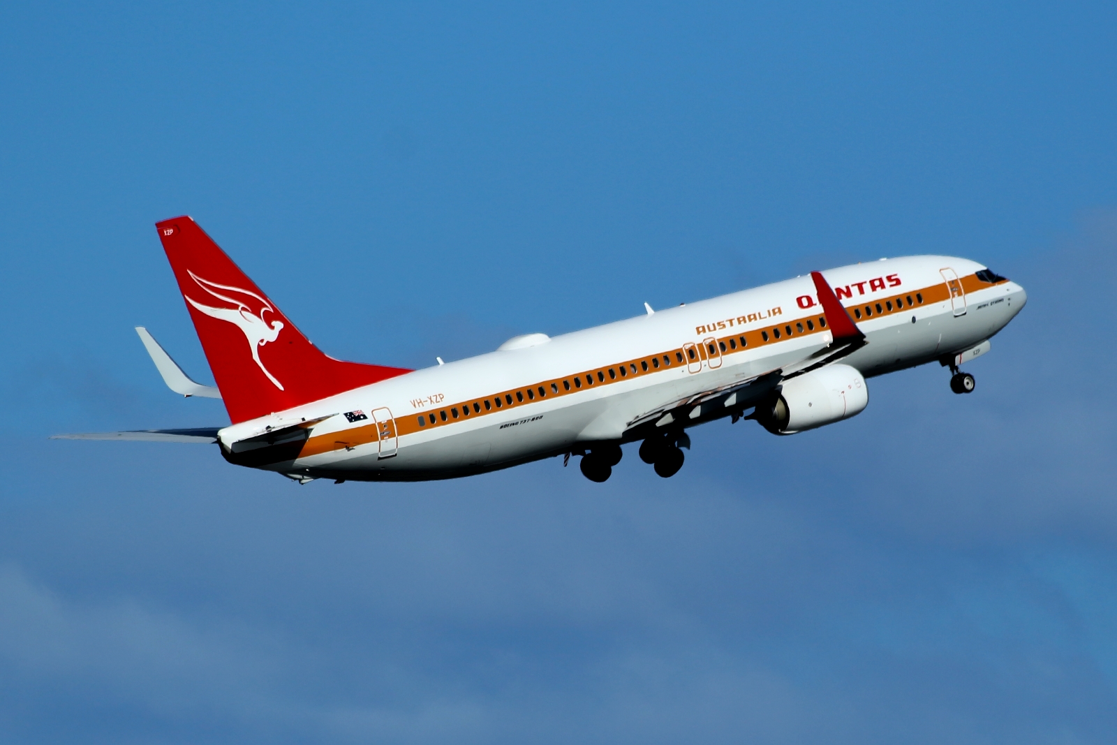 VH-XZP (44577) 2014 Boeing 737-838(WL)