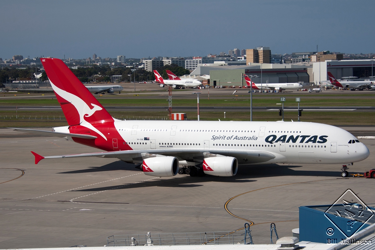 VH-OQE (027) 2009 Airbus A380-842