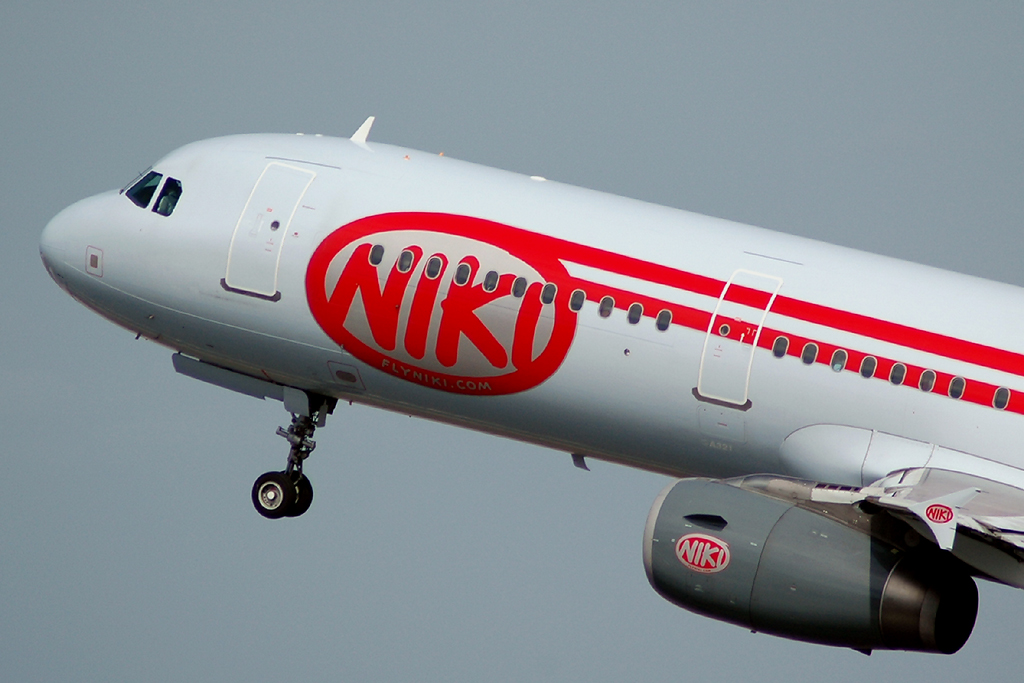OE-LOS (1487) 2001 Airbus A321-231