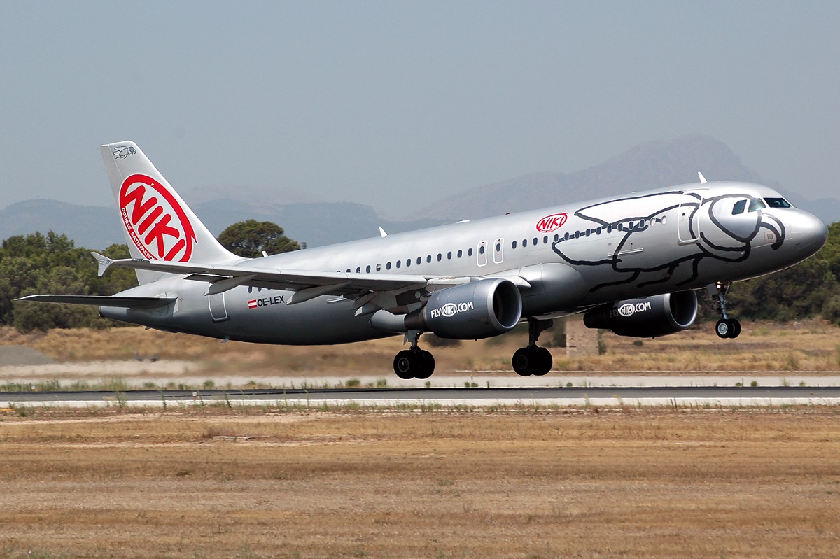 OE-LEX · Airbus A320-214 · (PMI / LEPA / LESJ)