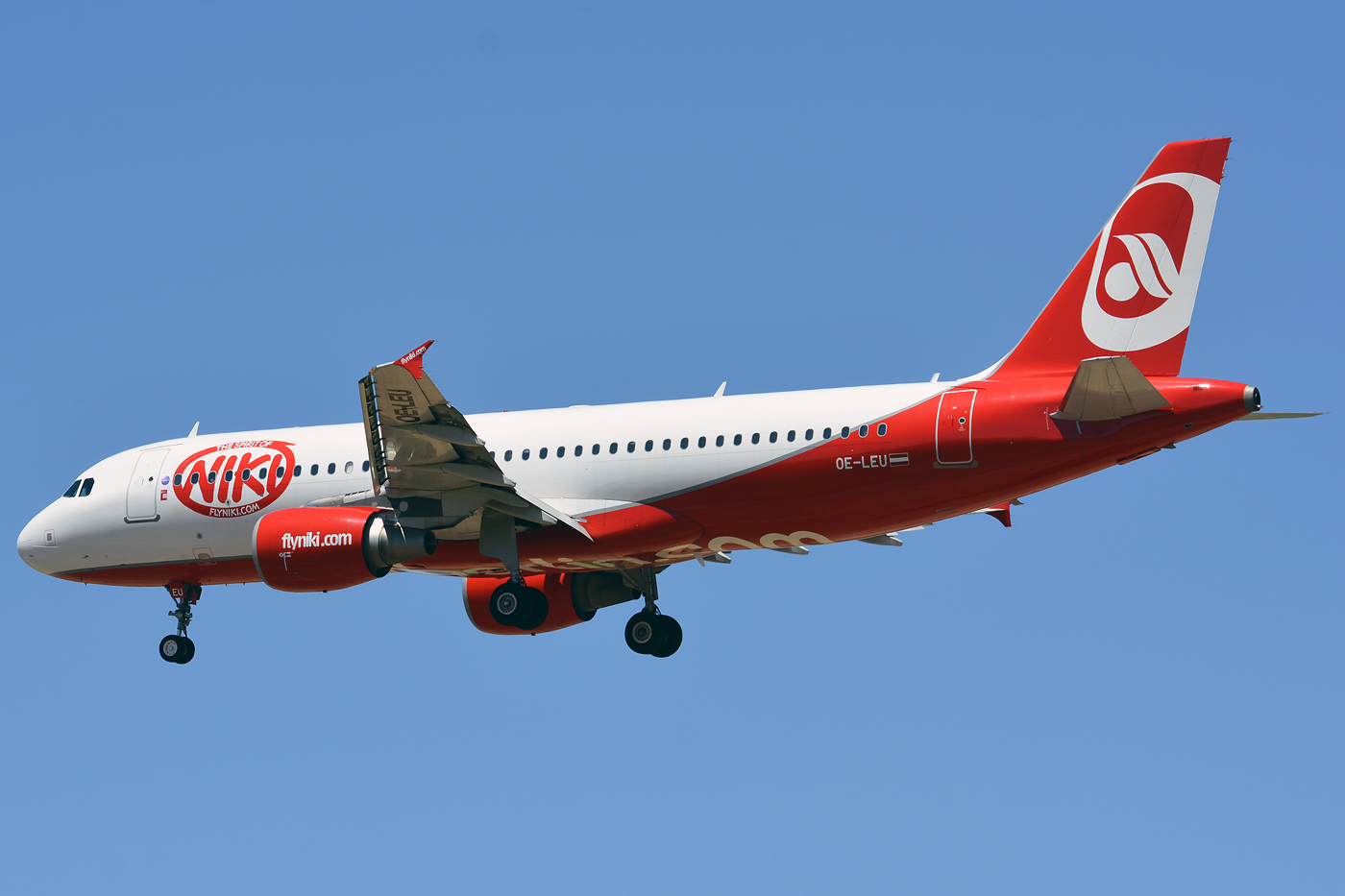 OE-LEU (2902) 2006 Airbus A320-214