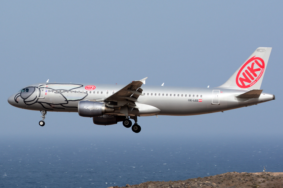 OE-LEE (2749) 2006 Airbus A320-214
