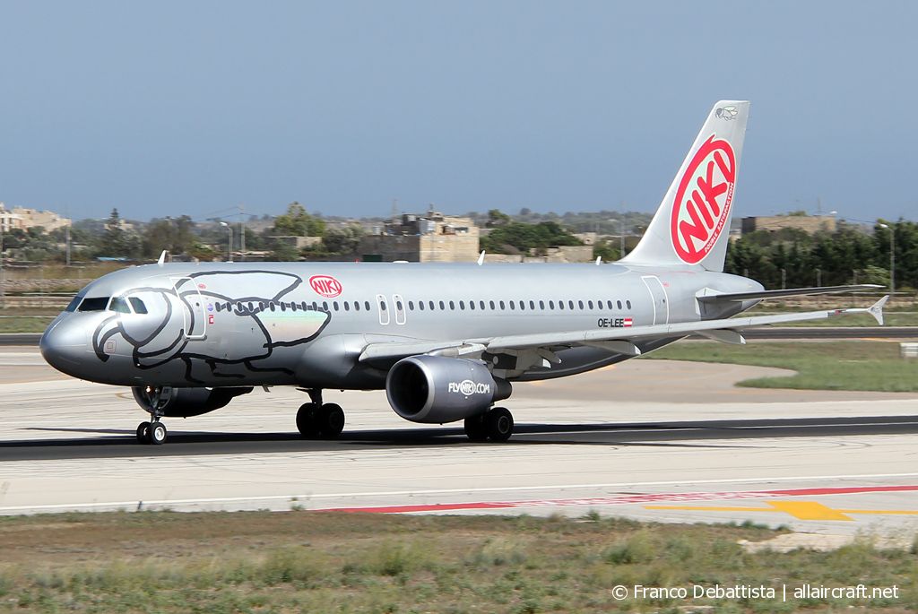 OE-LEE (2749) 2006 Airbus A320-214