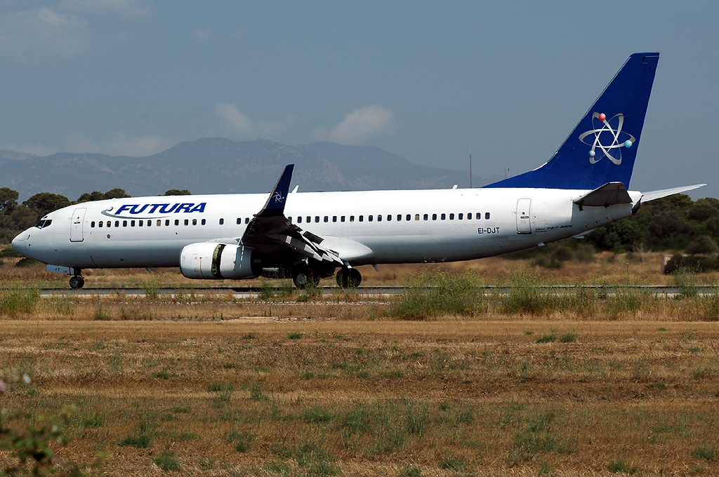 EI-DJT (28592) 1999 Boeing 737-86N(WL)