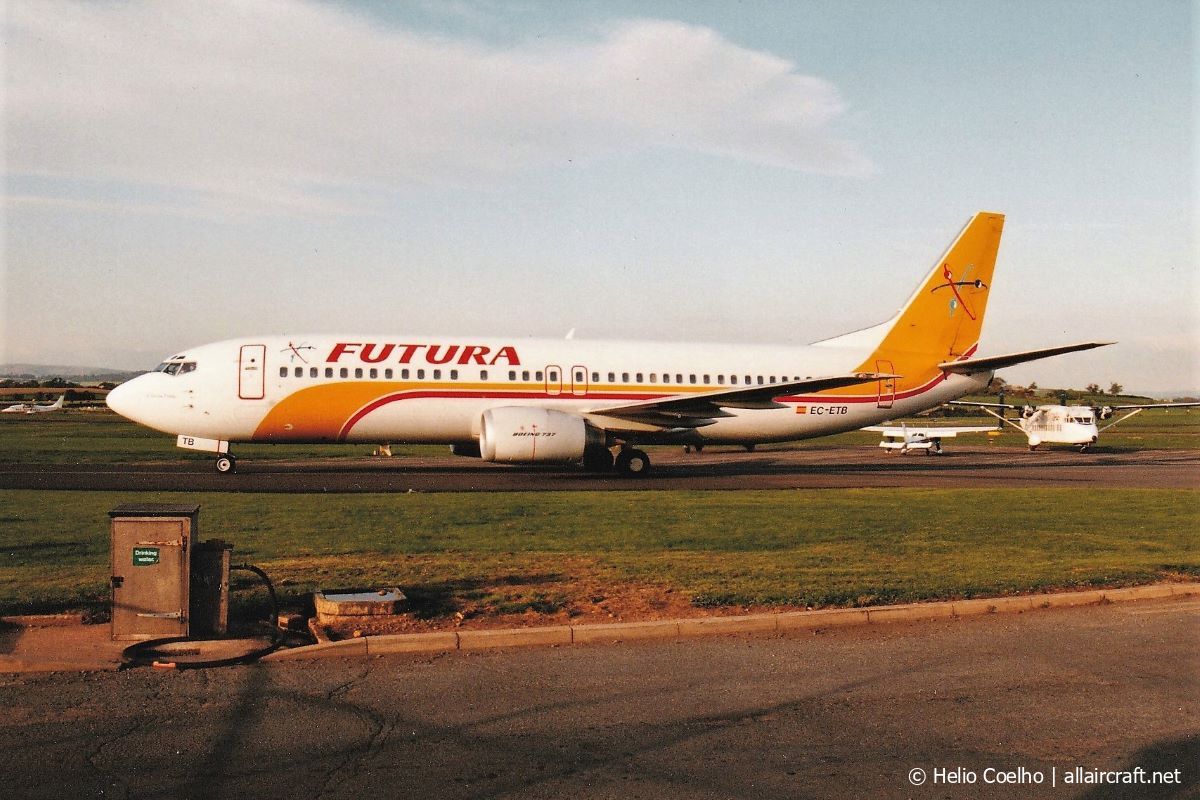 EC-ETB (24545) 1990 Boeing 737-4Y0