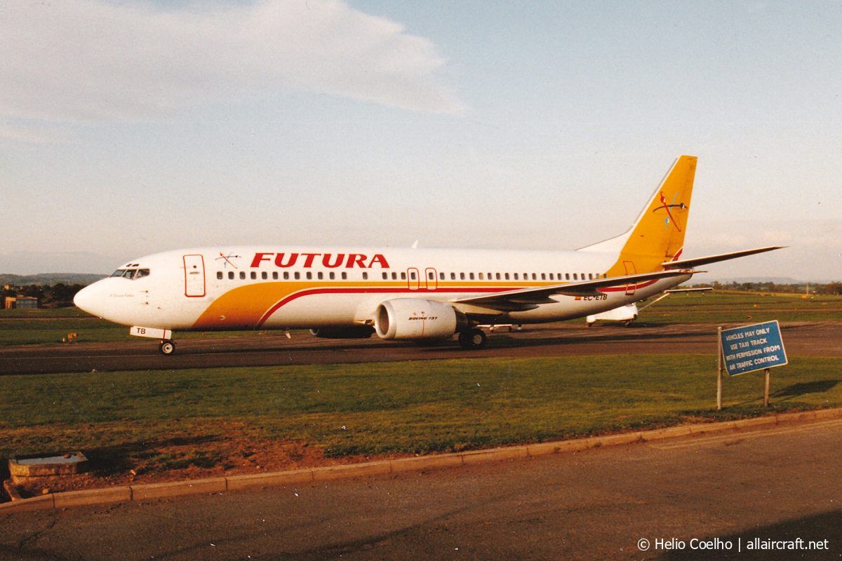 EC-ETB (24545) 1990 Boeing 737-4Y0
