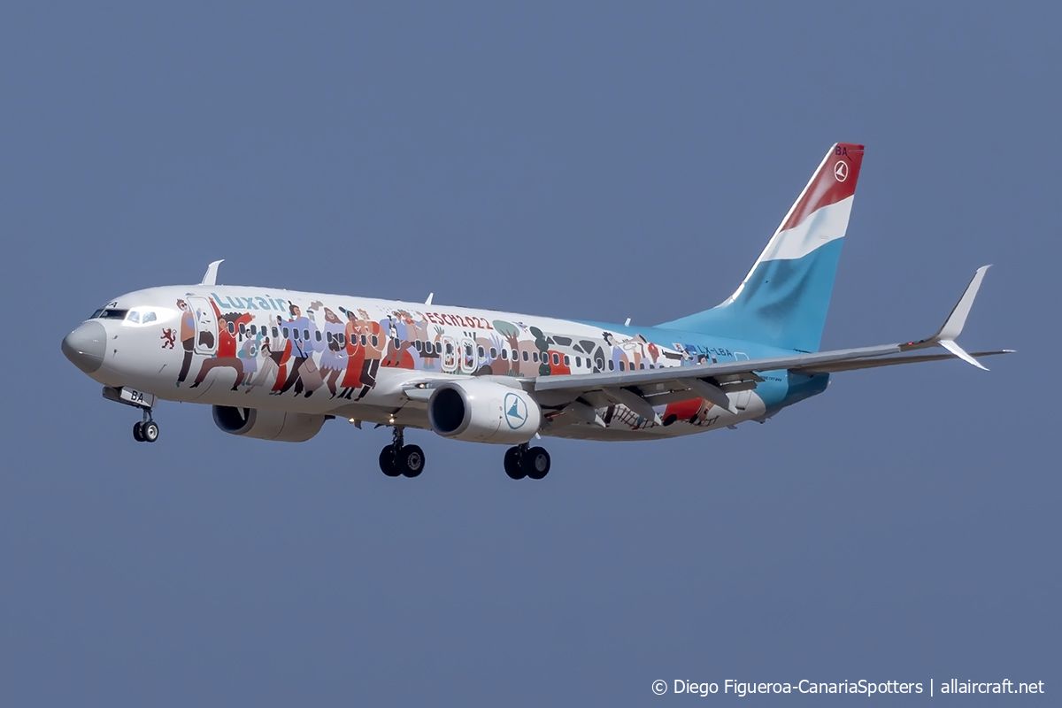 LX-LBA (43537) 2015 Boeing 737-8C9(WL)