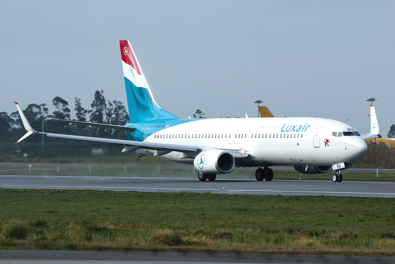 LX-LBA · Boeing 737-8C9(WL) · (OPO / LPPR)