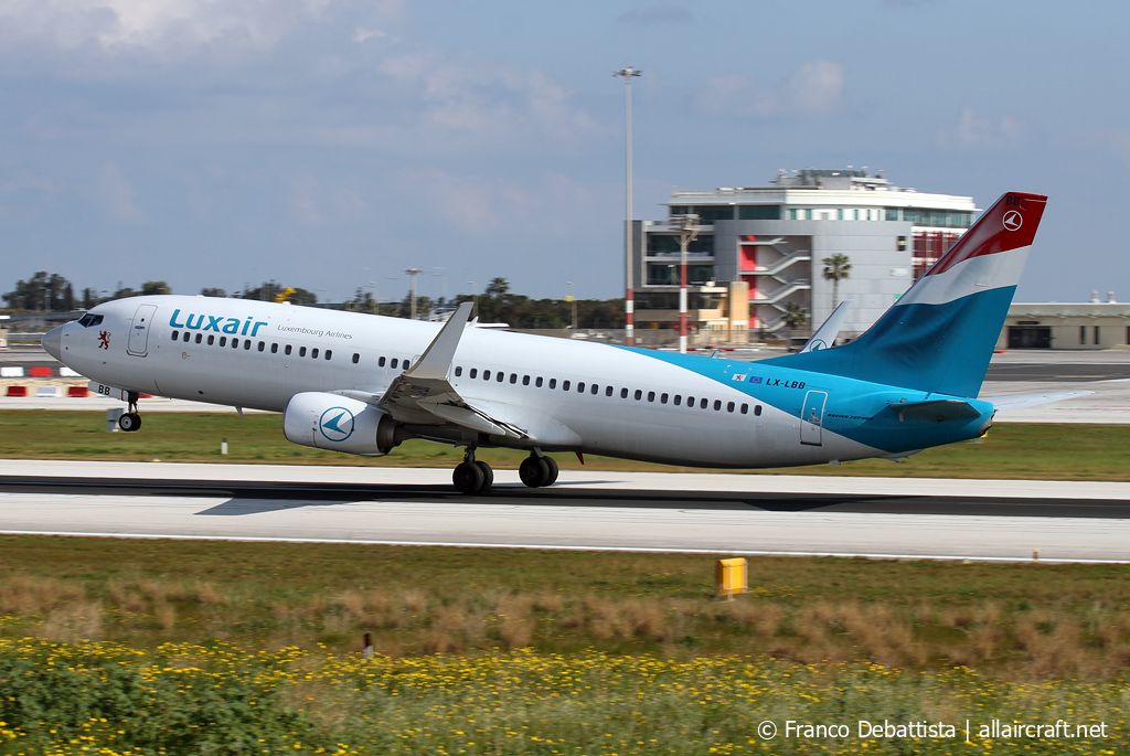 LX-LBB (36875) 2015 Boeing 737-86J(WL)