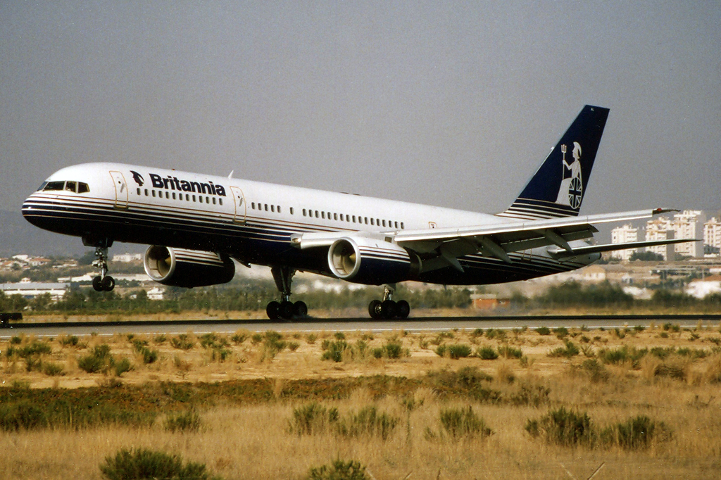 G-BYAL (cn 25626) Boeing 757-204