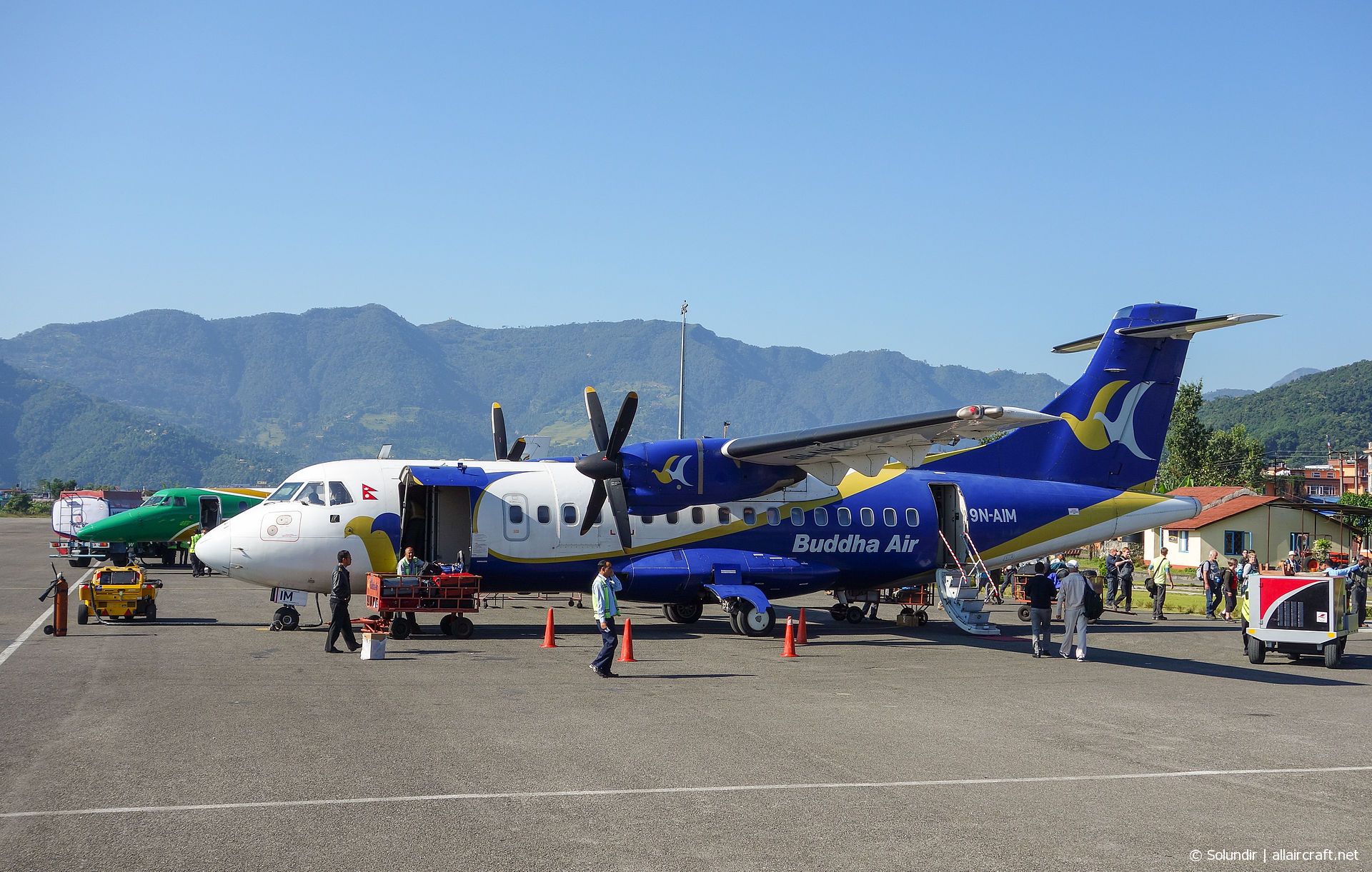9N-AIM (cn 00388) ATR 42-320