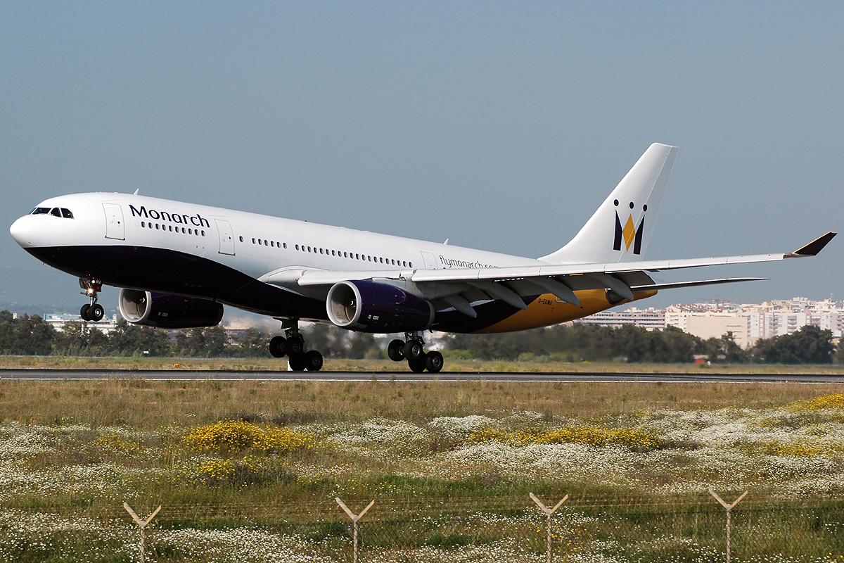 G-EOMA (265) 1999 Airbus A330-243