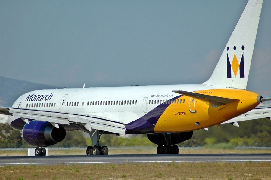 G-MONE (23293) 1985 Boeing 757-2T7