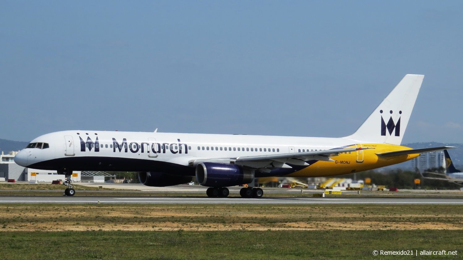 G-MONJ (24104) 1988 Boeing 757-2T7