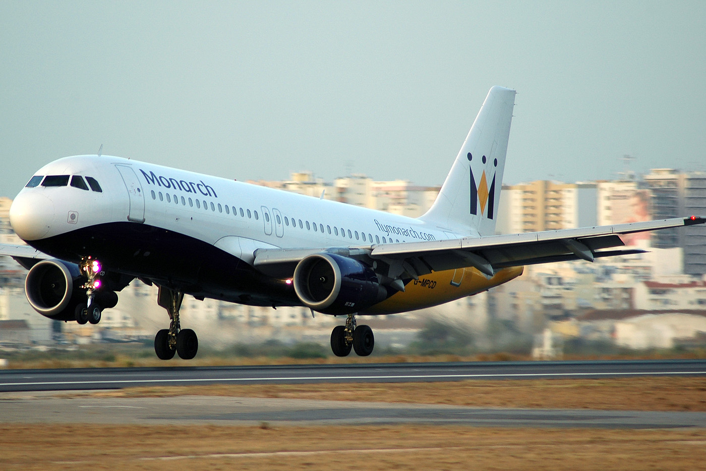 G-MPCD (379) 1992 Airbus A320-231