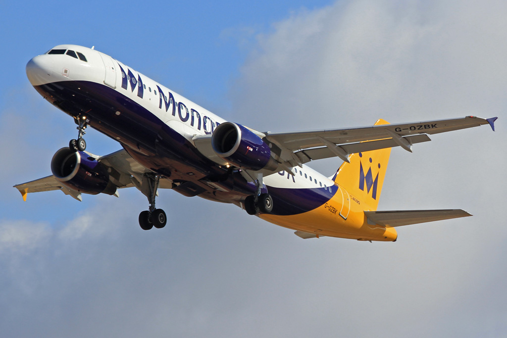 G-OZBK (1370) 2000 Airbus A320-214