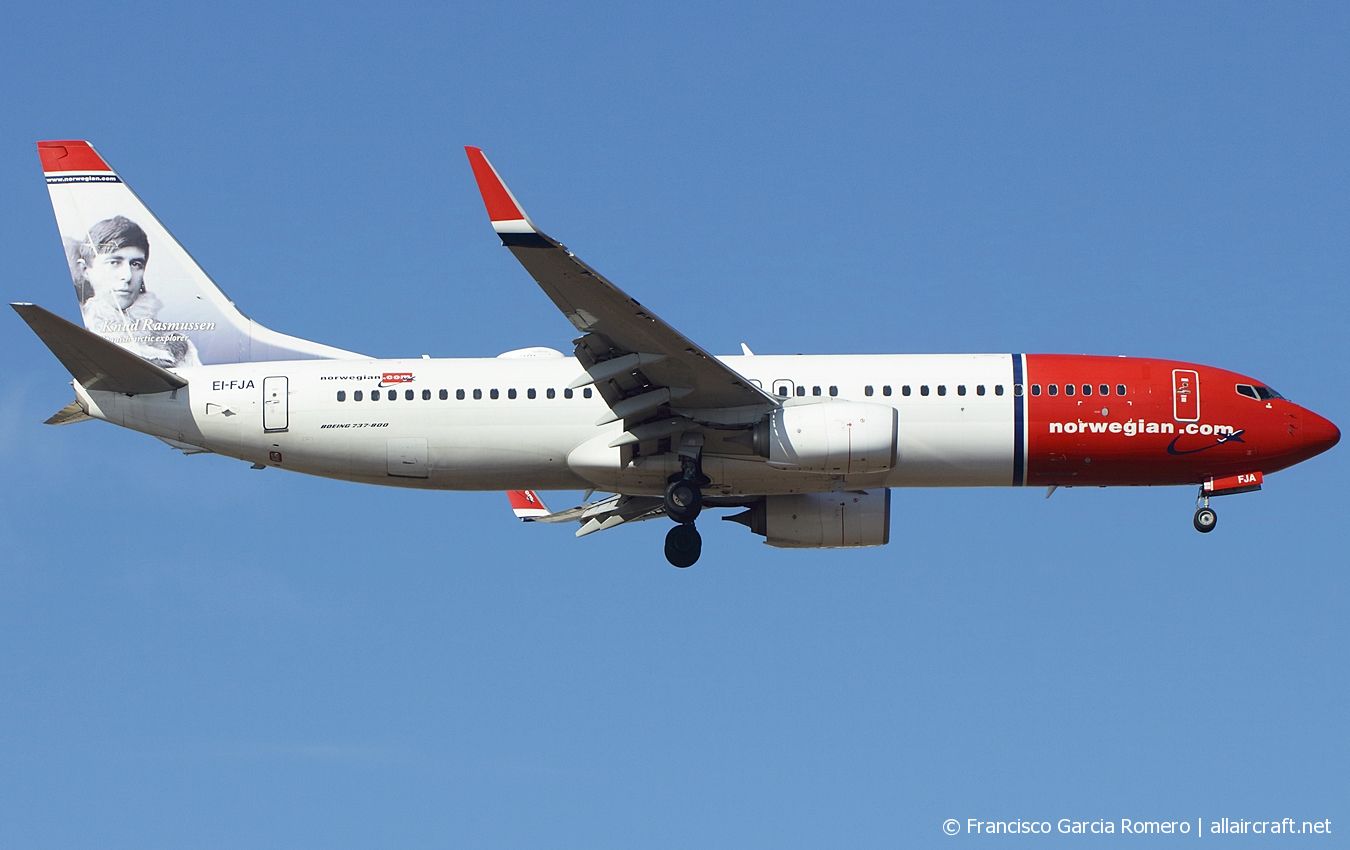 EI-FJA (39419) 2011 Boeing 737-8JP WL