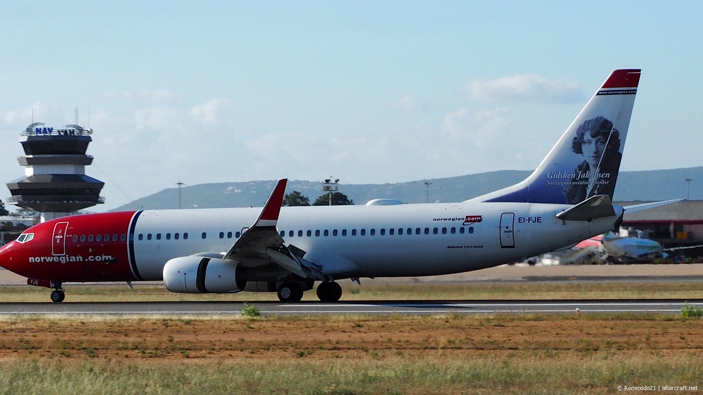EI-FJE (39420) 2011 Boeing 737-8JP WL