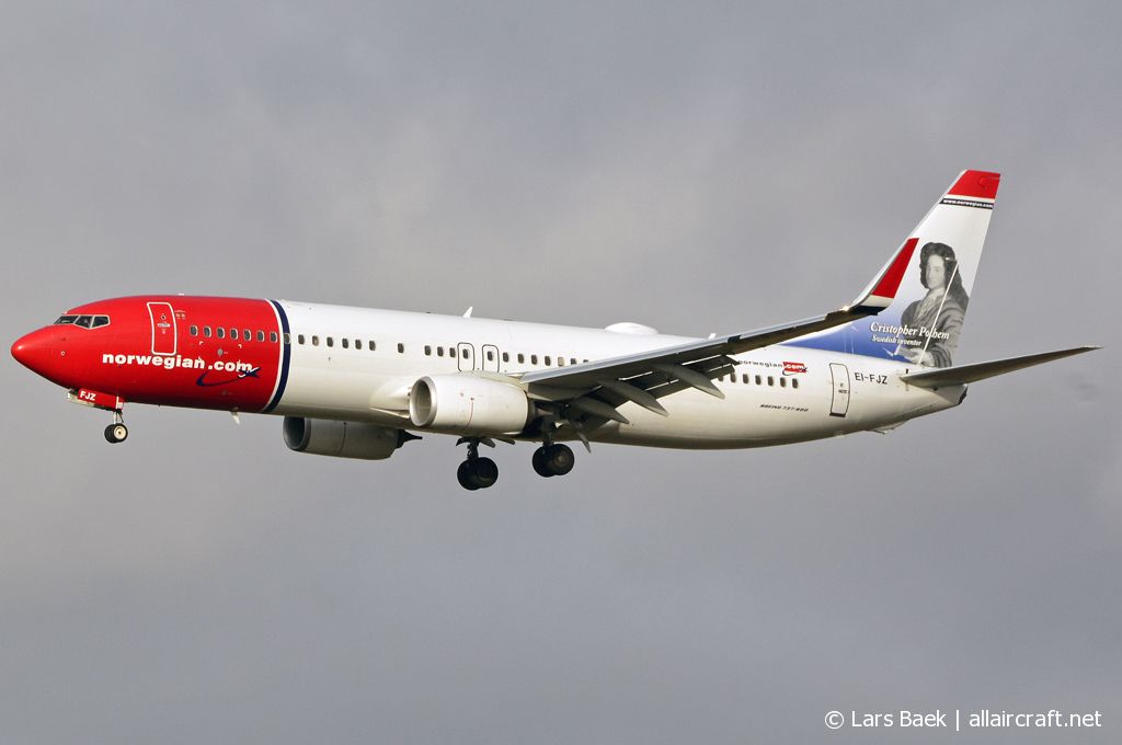 EI-FJZ (42082) 2016 Boeing 737-8JP WL
