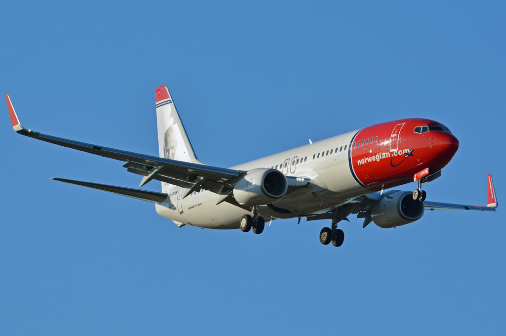 EI-FVW (42282) 2017 Boeing 737-8JP WL