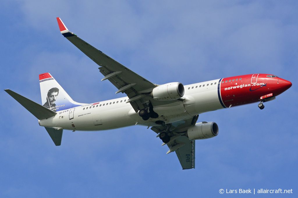 EI-FVX (42090) 2017 Boeing 737-8JP WL