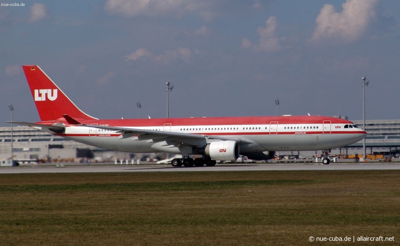 D-ALPD (454) 2002 Airbus A330-223