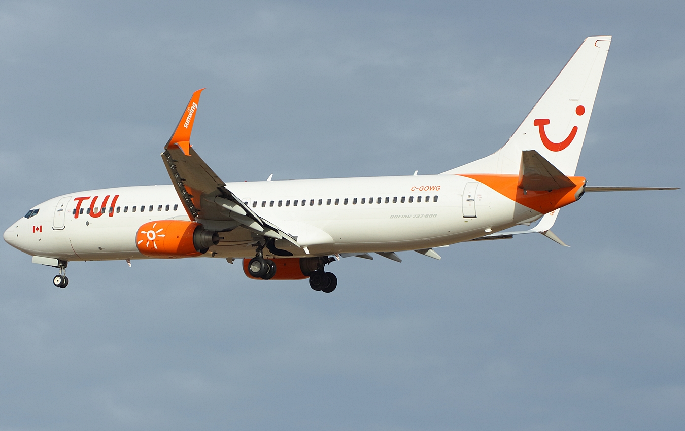 C-GOWG (37757) 2010 Boeing 737-86J(WL)