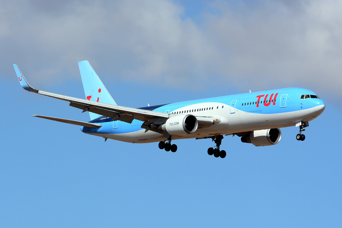 PH-OYI (29138) 2000 Boeing 767-304 ER WL