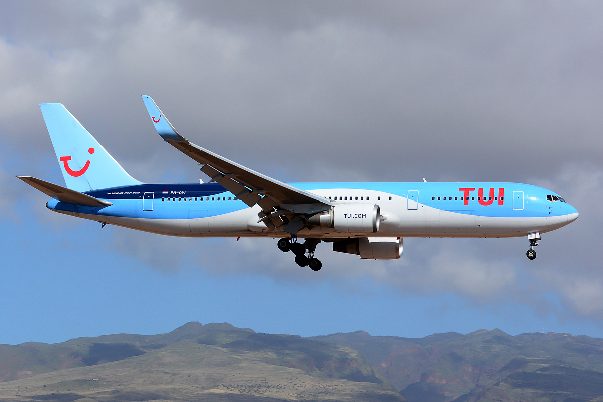 PH-OYI (29138) 2000 Boeing 767-304 ER WL
