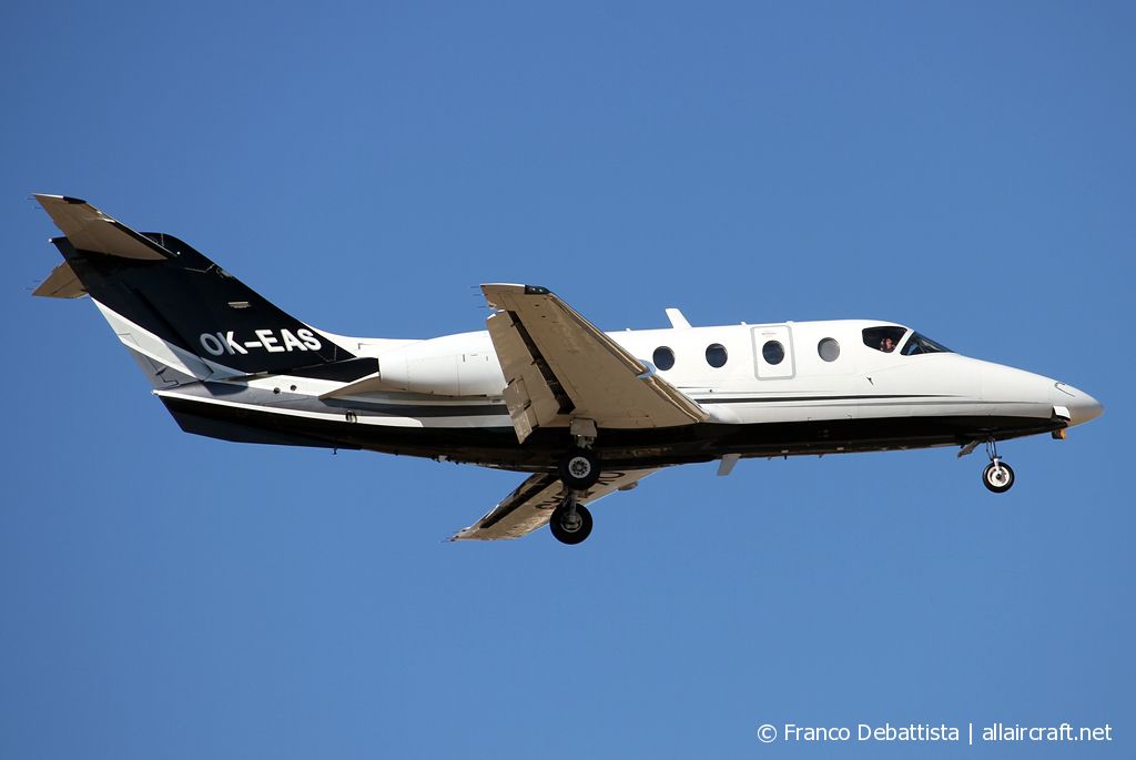 OK-EAS (RK-180) 1998 Raytheon 400A Beechjet