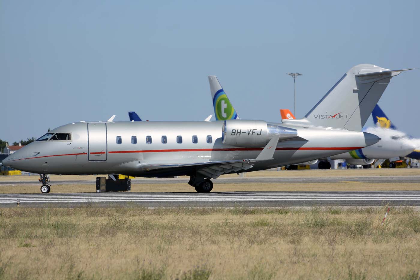 9H-VFJ (5987) 2015 Bombardier Challenger 605