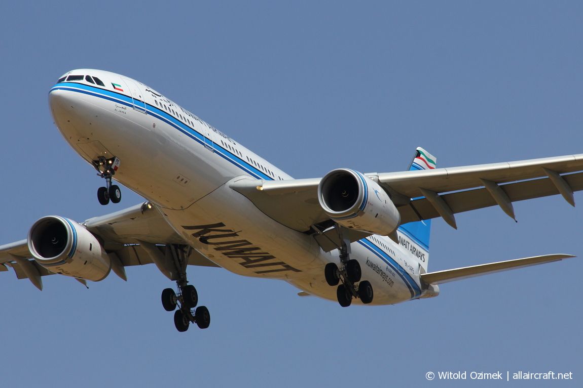 9K-APE (1681) 2015 Airbus A330-243