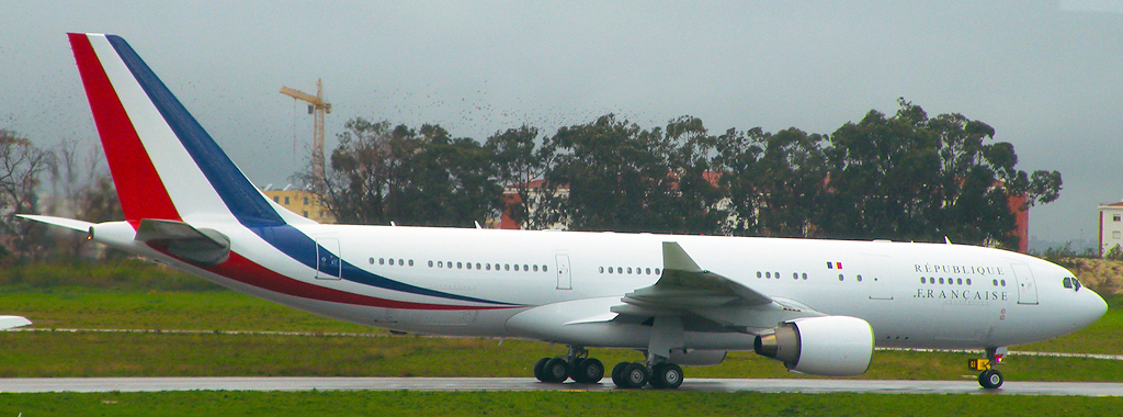 F-RARF (240) 1998 Airbus A330-223
