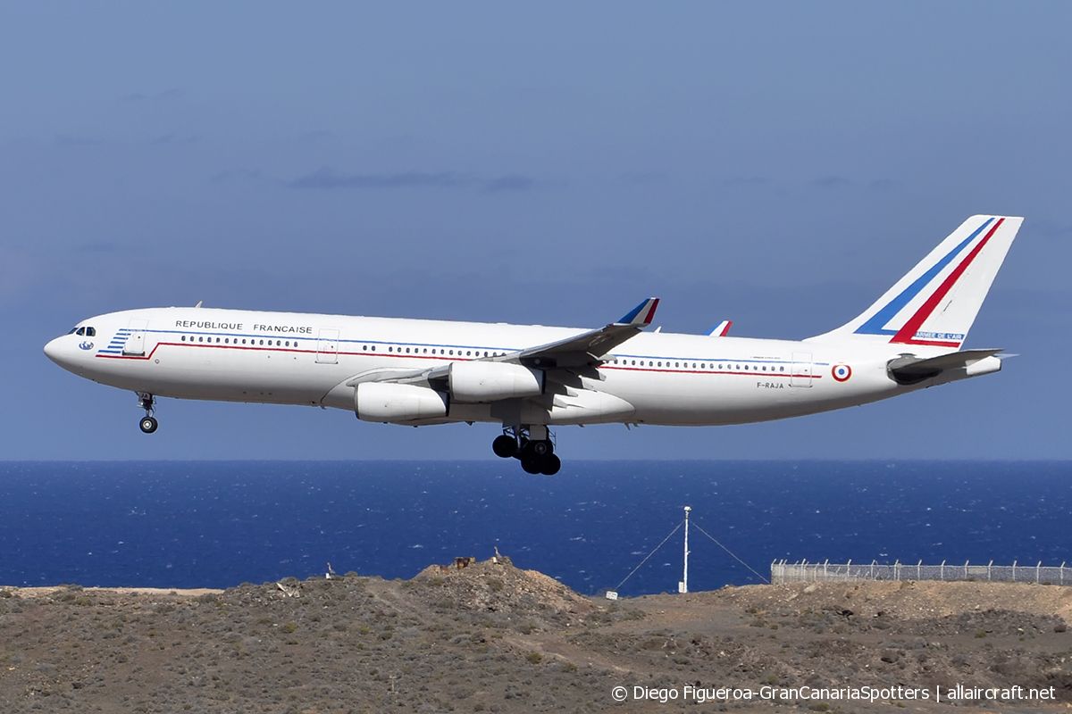 F-RAJA (075) 1995 Airbus A340-212