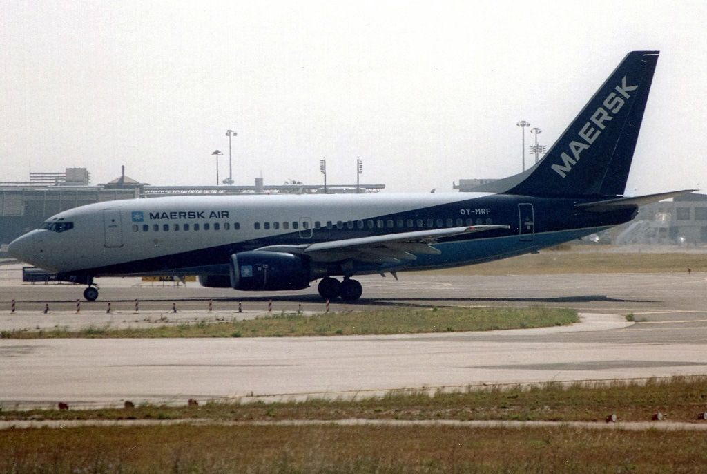 OY-MRF (28009) 1999 Boeing 737-7L9