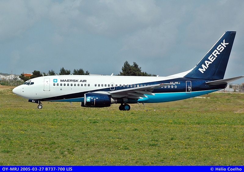 OY-MRJ (28015) 2001 Boeing 737-7L9
