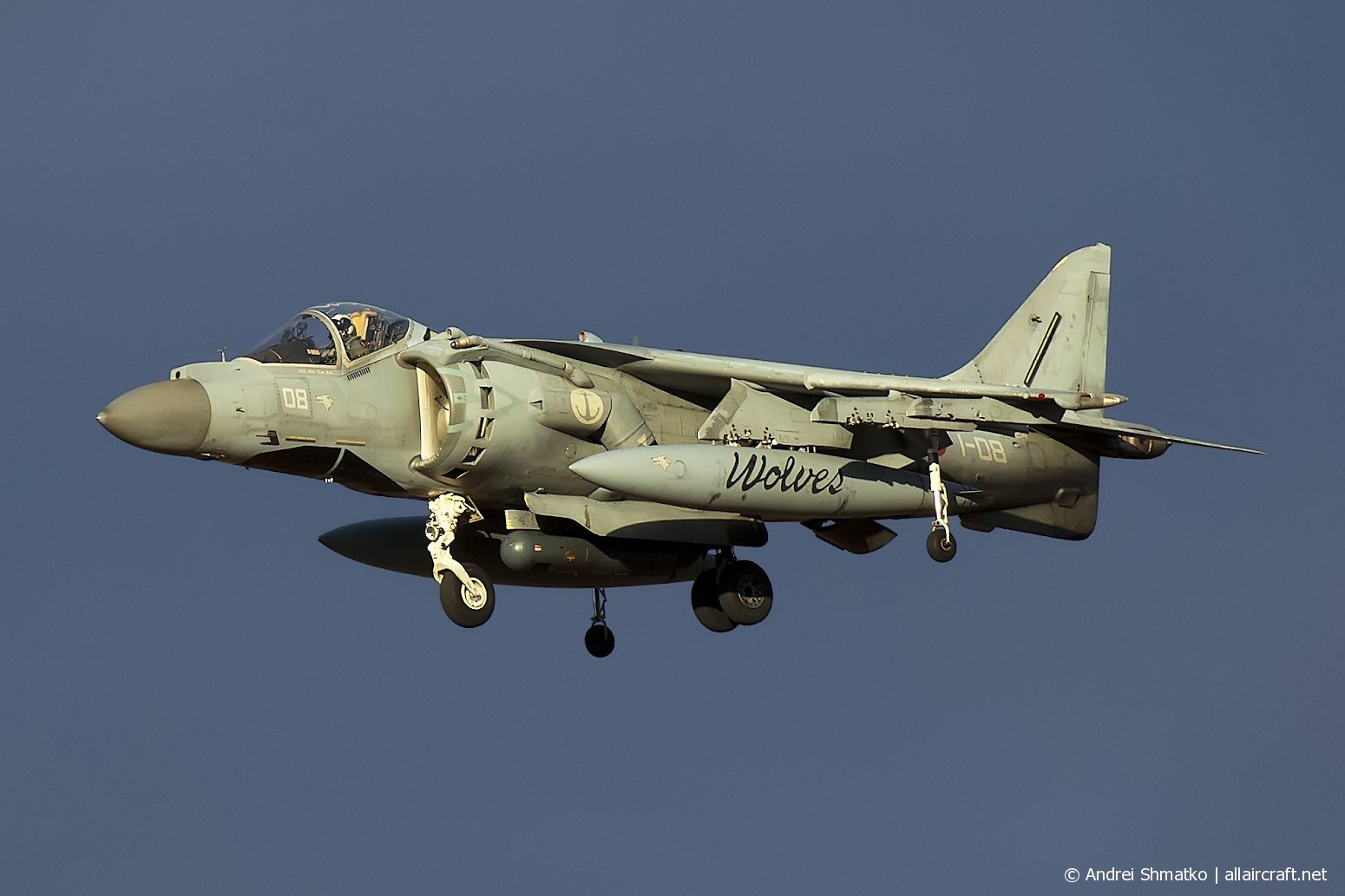 MM7214 (265/IT003) McDonnell Douglas EAV-8B Harrier II+