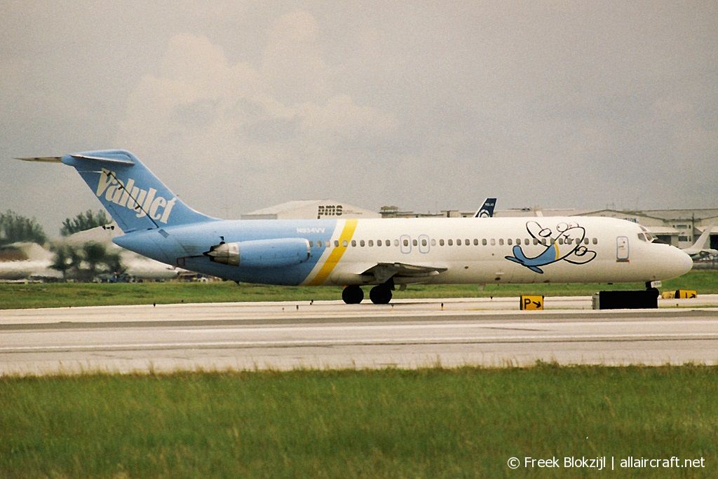 N934VV · McDonnell Douglas DC-9-32 · (MIA / KMIA)