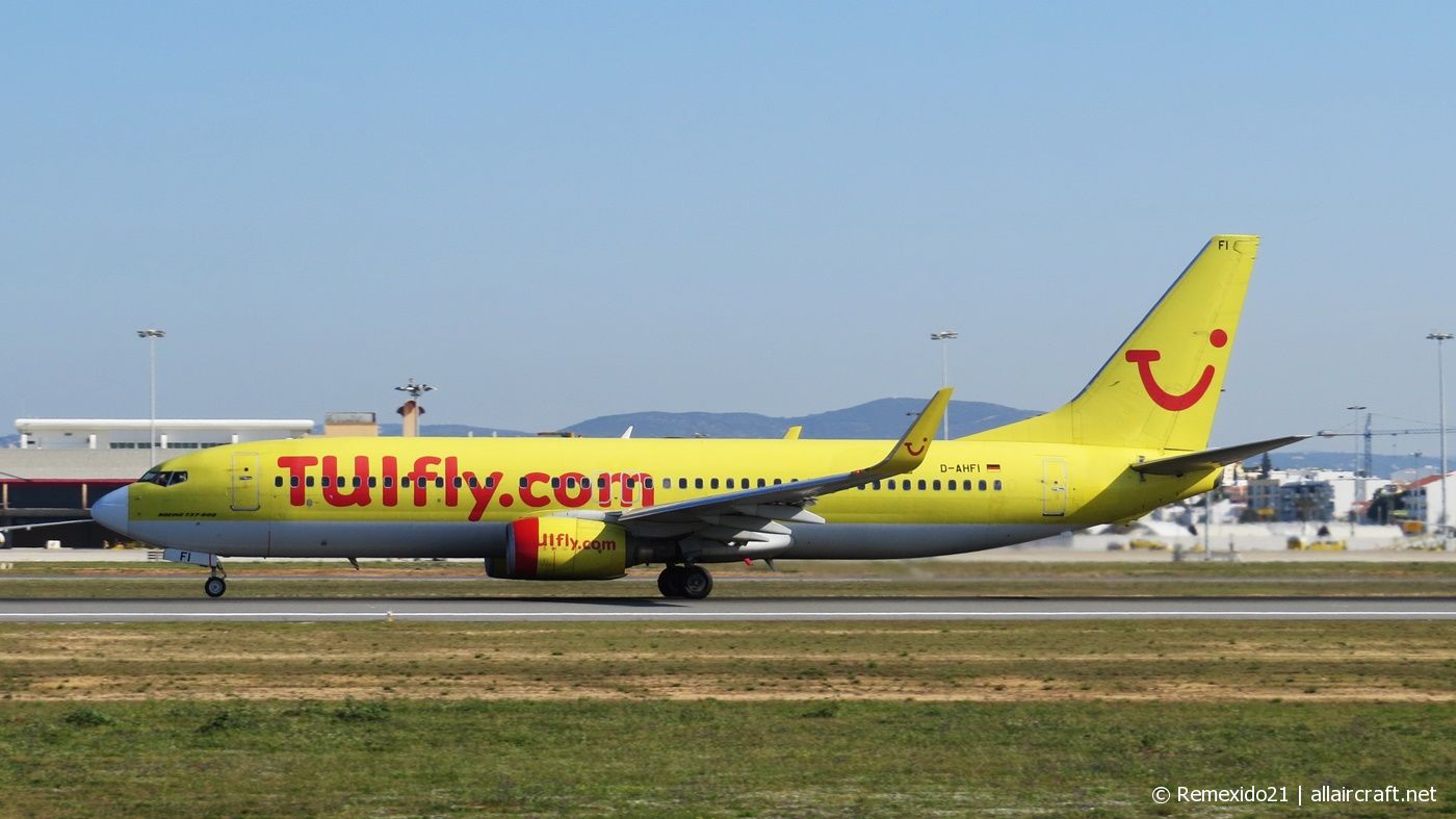 D-AHFI (27984) 1999 Boeing 737-8K5(WL)