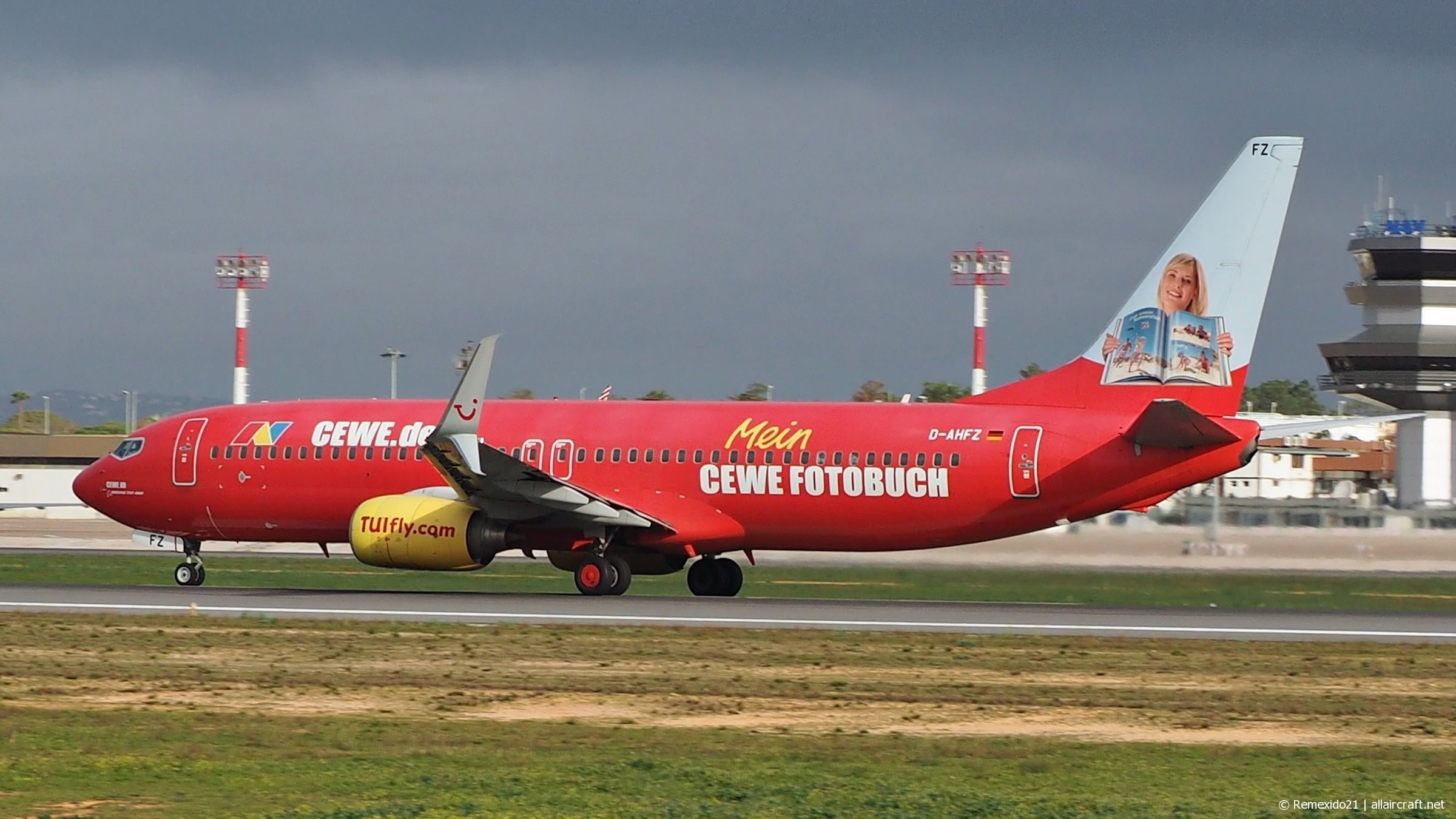 D-AHFZ (30883) 2001 Boeing 737-8K5(WL)