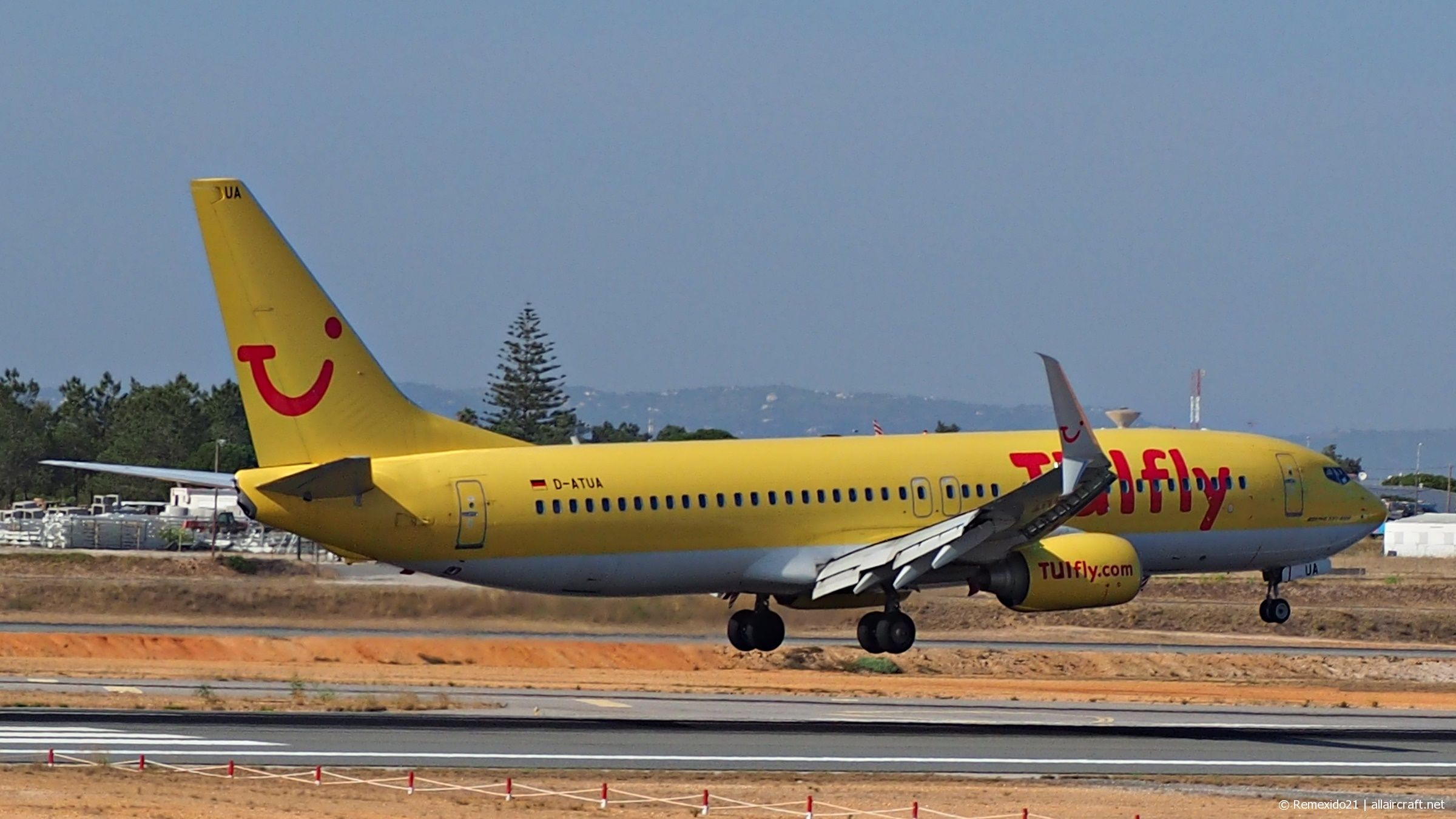 D-ATUA (37245) 2007 Boeing 737-8K5(WL)