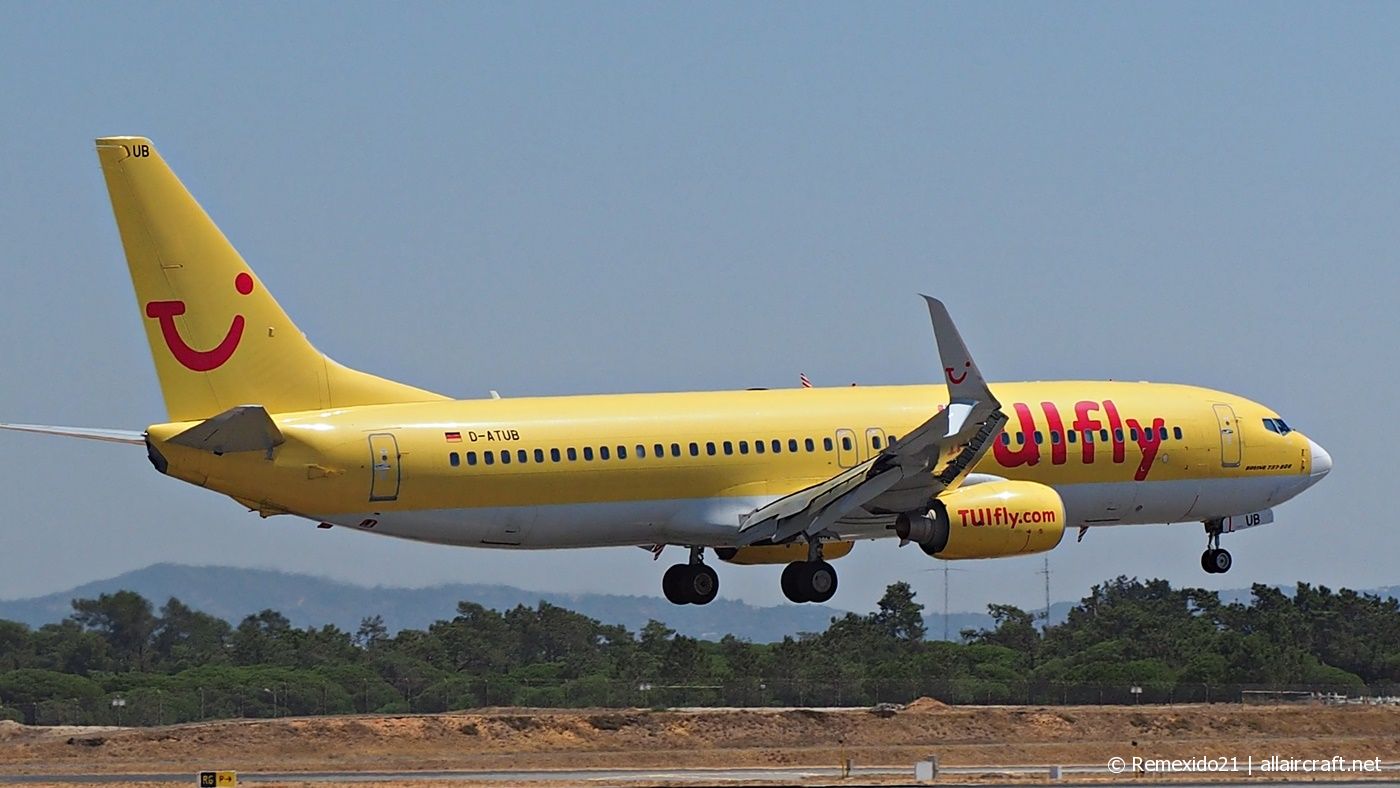 D-ATUB (37247) 2010 Boeing 737-8K5(WL)