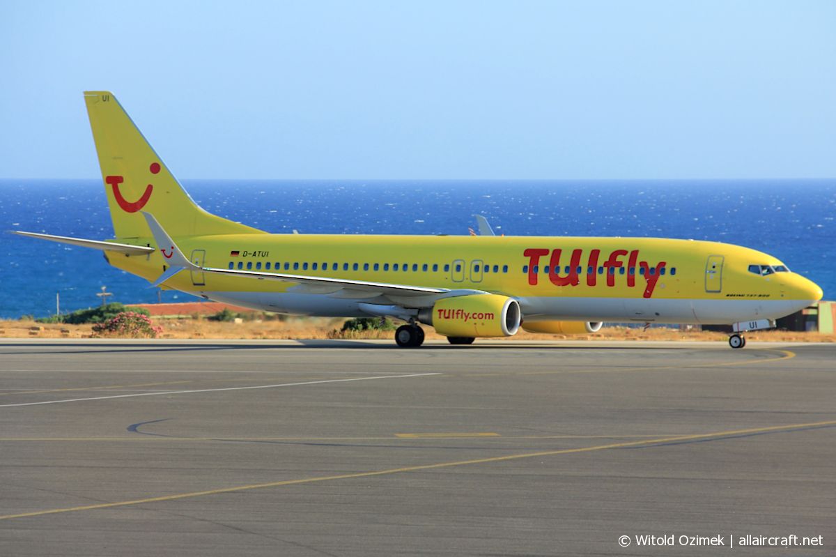 D-ATUI (37252) 2011 Boeing 737-8K5(WL)