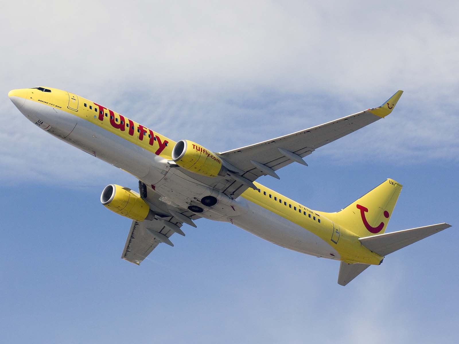D-ATUA (37245) 2007 Boeing 737-8K5(WL)