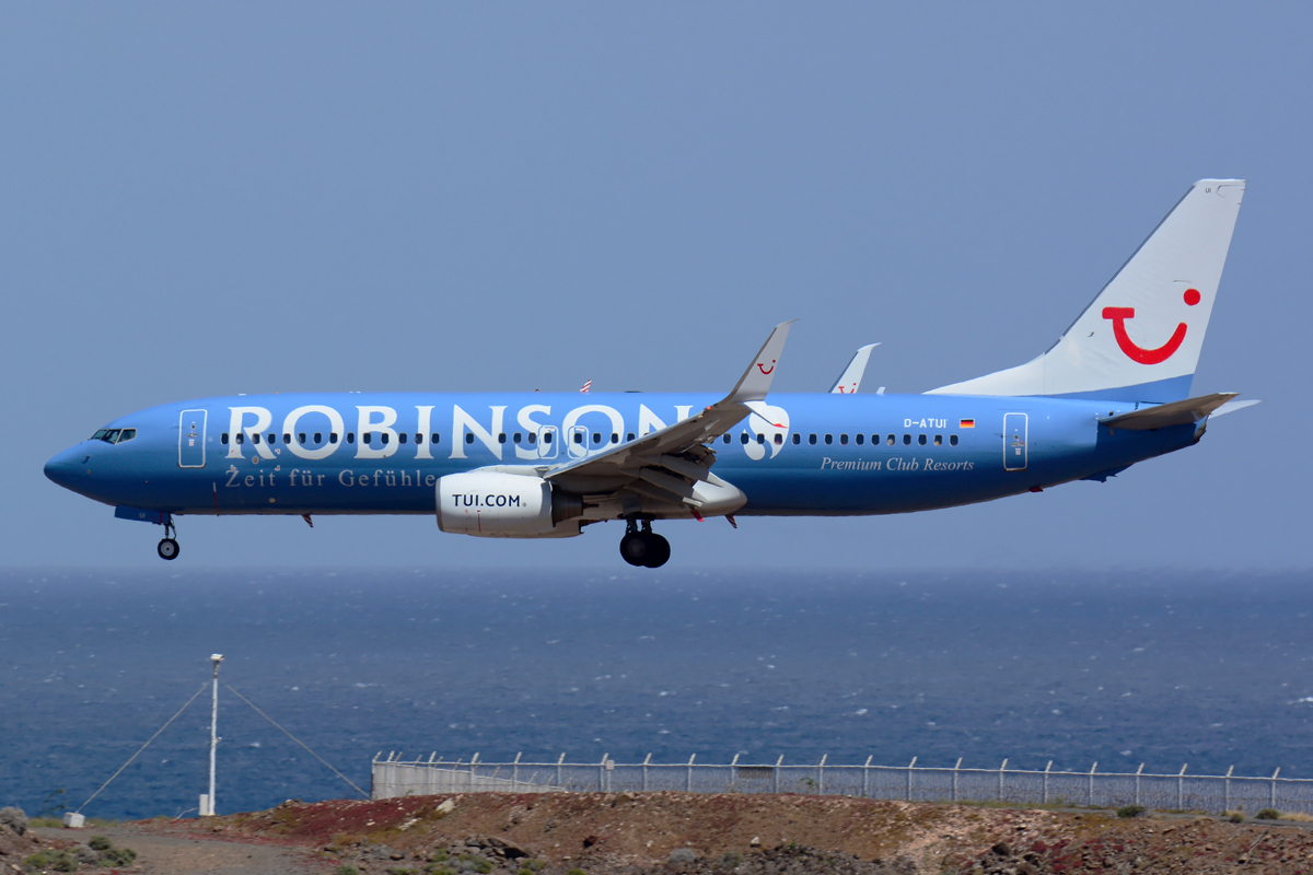 D-ATUI (37252) 2011 Boeing 737-8K5(WL)
