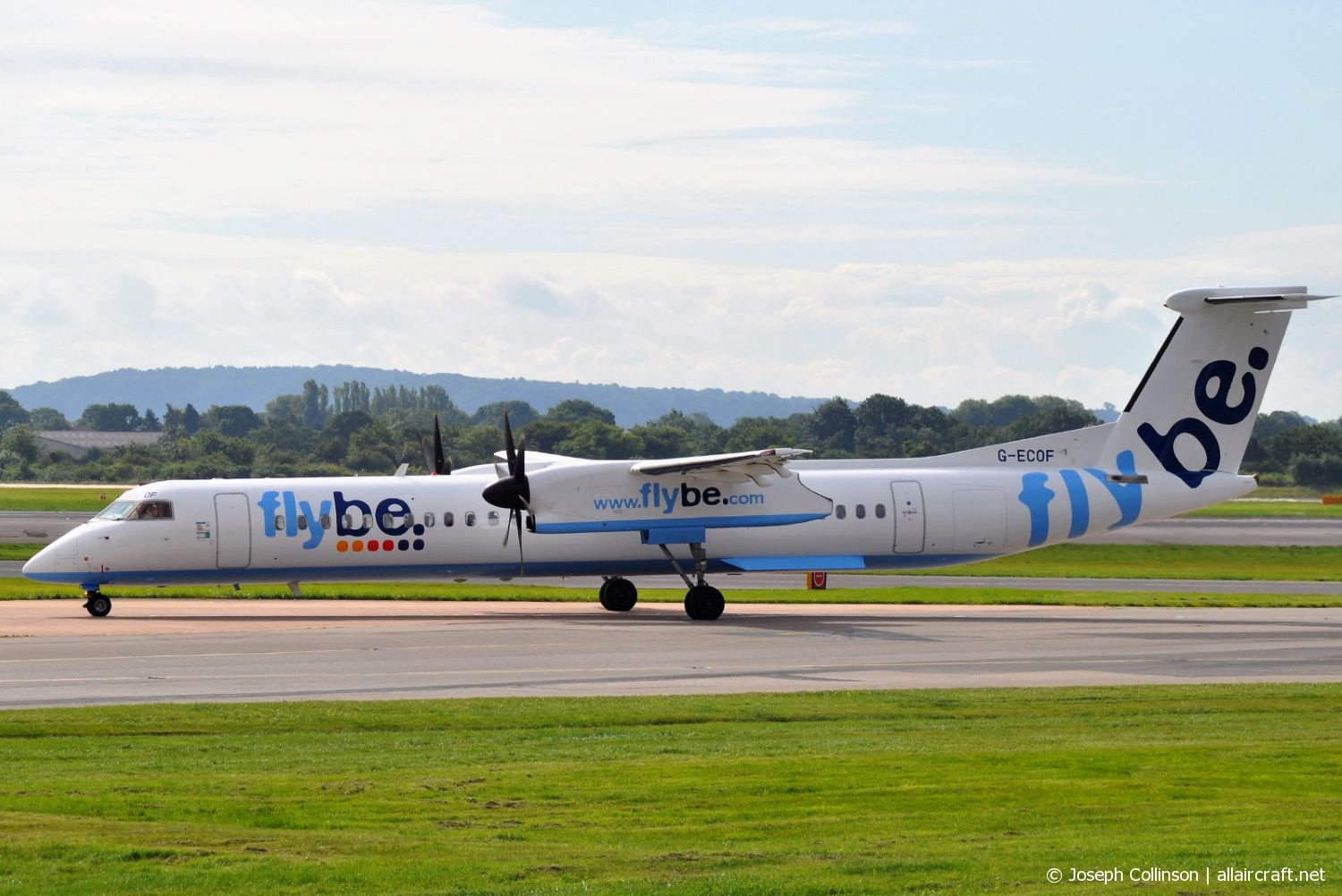 G-ECOF (4216) Bombardier Dash 8-Q402