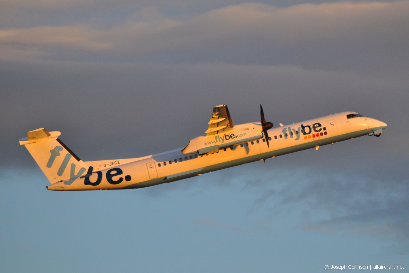 G-JECZ (4179) Bombardier Dash 8-Q402